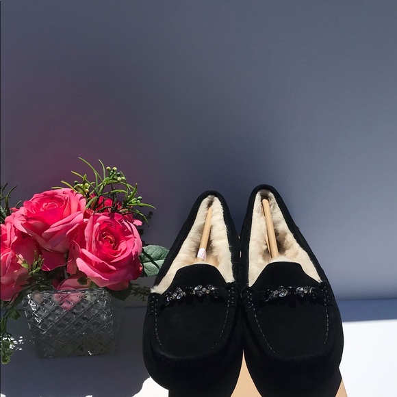 UGG Ansley Charm Gem Slippers - Picture 3 of 11